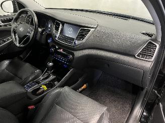 Hyundai Tucson Tucson (TL) SUV 1.7 CRDi 16V 2WD (D4FD) [104kW]  (06-2015/09-2020) picture 11