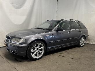 BMW 3-serie 3 serie Touring (E46/3) Combi 330xi 24V (M54-B30(306S3)) [170kW]  (06-=
2000/09-2005) picture 3