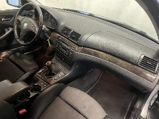BMW 3-serie 3 serie (E46/4) Sedan 323i 24V (M52TU-B25(256S4)) [125kW]  (03-1998/09=
-2000) picture 12
