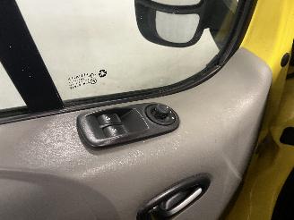 Renault Trafic Trafic New (FL) Van 2.0 dCi 16V 90 (M9R-786) [66kW]  (08-2006/06-2014)= picture 17