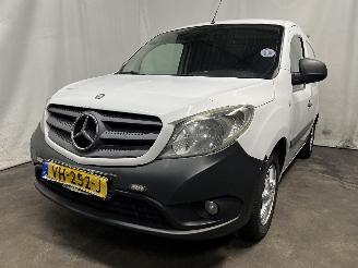 damaged passenger cars Mercedes Citan Citan (415.6) Van 1.5 108 CDI (OM607.951(K9K)) [55kW]  (11-2012/08-202=
1) 2014/2
