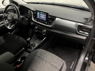 Kia Stonic Stonic (YB) SUV 1.0i T-GDi 12V Eco-Dynamics+ (G3LF) [74kW]  (01-2021/.=
=2E.) picture 12