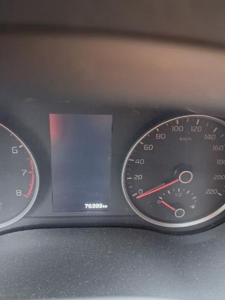 Kia Stonic Stonic (YB) SUV 1.0i T-GDi 12V Eco-Dynamics+ (G3LF) [74kW]  (01-2021/.=
=2E.) picture 2