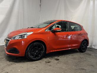 Coche accidentado Peugeot 208 208 I (CA/CC/CK/CL) Hatchback 1.2 Vti 12V PureTech 82 (EB2F(HMZ)) [60k=
W]  (03-2012/12-2019) 2015/10