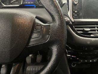 Peugeot 208 208 I (CA/CC/CK/CL) Hatchback 1.2 Vti 12V PureTech 82 (EB2F(HMZ)) [60k=
W]  (03-2012/12-2019) picture 19