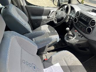 Citroën Berlingo Berlingo Cinqspace, Multispace MPV 1.6 Hdi 16V 90 (DV6ATED4(9HX)) [66k=
W]  (04-2008/12-2018) picture 9