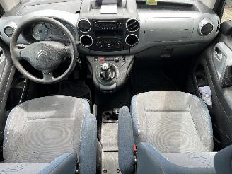 Citroën Berlingo Berlingo Cinqspace, Multispace MPV 1.6 Hdi 16V 90 (DV6ATED4(9HX)) [66k=
W]  (04-2008/12-2018) picture 11