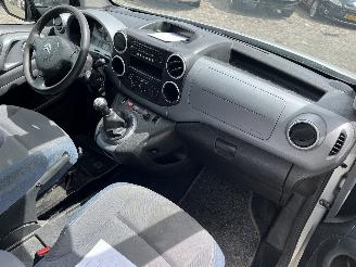 Citroën Berlingo Berlingo Cinqspace, Multispace MPV 1.6 Hdi 16V 90 (DV6ATED4(9HX)) [66k=
W]  (04-2008/12-2018) picture 8
