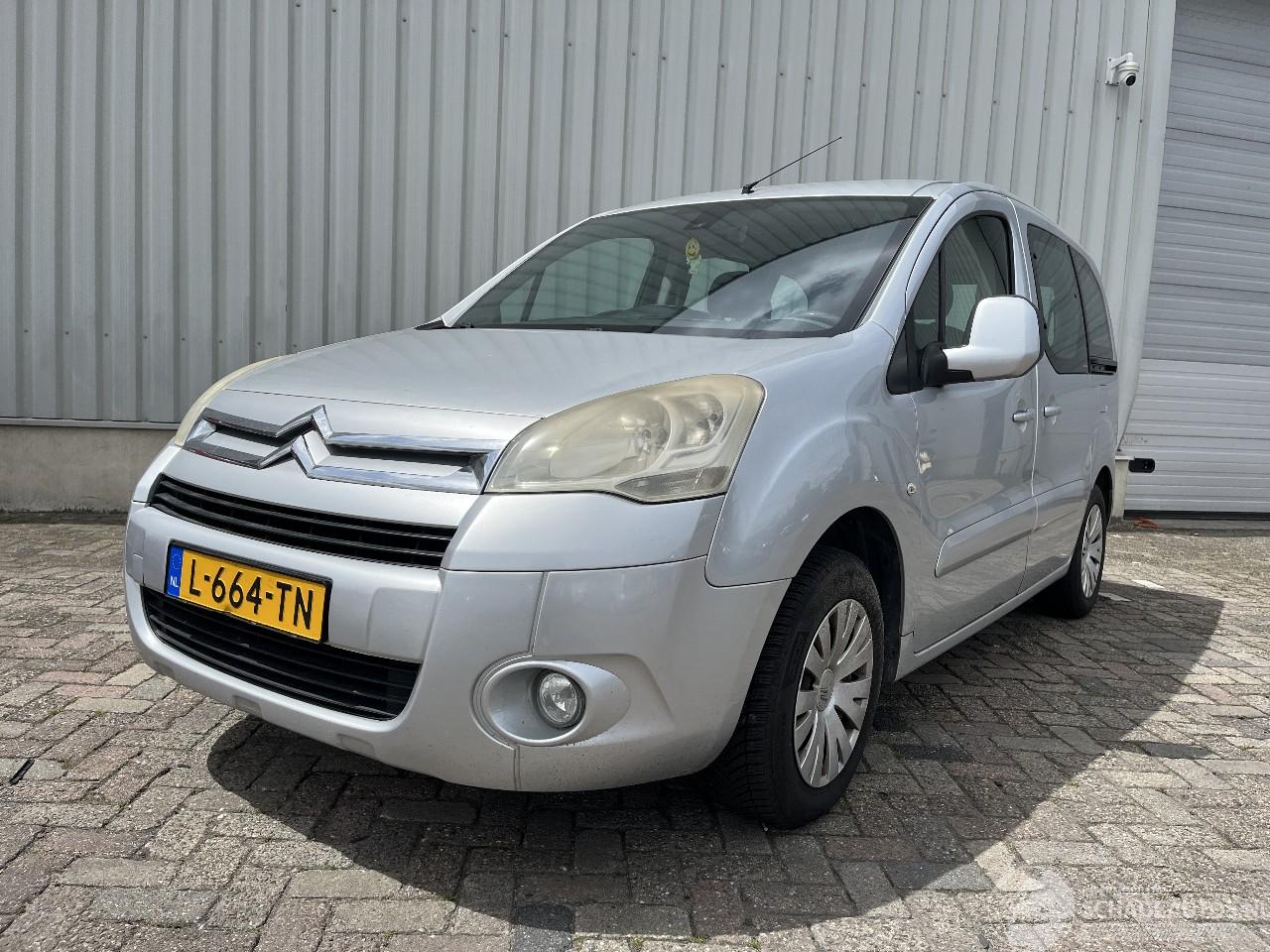 Citroën Berlingo Berlingo Cinqspace, Multispace MPV 1.6 Hdi 16V 90 (DV6ATED4(9HX)) [66k=
W]  (04-2008/12-2018)