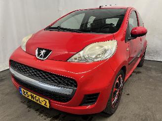 Coche accidentado Peugeot 107 107 Hatchback 1.0 12V (384F(1KR)) [50kW]  (06-2005/05-2014) 2010/9
