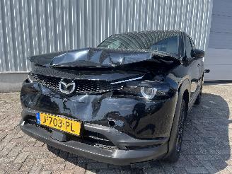 skadebil auto Mazda MX-30 MX-30 SUV e-SkyActiv 145 (MH01) [107kW]  (05-2020/...) 2020/9