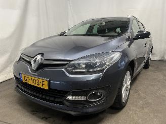 Unfallwagen Renault Mégane Megane III Grandtour (KZ) Combi 5-drs 1.2 16V TCE 115 (H5F-400(H5F-A4)=
) [85kW]  (03-2012/02-2016) 2015/6
