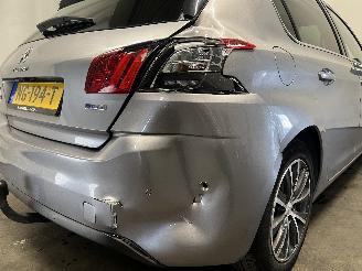 Peugeot 308 308 (L3/L8/LB/LH/LP) Hatchback 5-drs 1.2 12V e-THP PureTech 130 (EB2DT=
S(HNY)) [96kW]  (11-2013/06-2021) picture 11