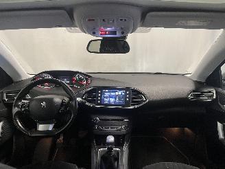Peugeot 308 308 (L3/L8/LB/LH/LP) Hatchback 5-drs 1.2 12V e-THP PureTech 130 (EB2DT=
S(HNY)) [96kW]  (11-2013/06-2021) picture 18