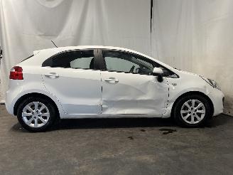 Kia Rio Rio III (UB) Hatchback 1.2 CVVT 16V (G4LA5) [63kW]  (09-2011/12-2017) picture 6