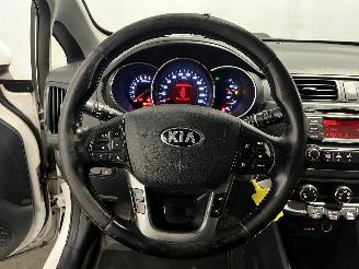 Kia Rio Rio III (UB) Hatchback 1.2 CVVT 16V (G4LA5) [63kW]  (09-2011/12-2017) picture 22