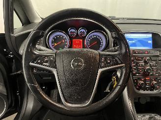 Opel Astra Astra J Sports Tourer (PD8/PE8/PF8) Combi 1.4 Turbo 16V (A14NET(Euro 5=
)) [88kW]  (10-2010/04-2016) picture 17