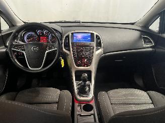 Opel Astra Astra J Sports Tourer (PD8/PE8/PF8) Combi 1.4 Turbo 16V (A14NET(Euro 5=
)) [88kW]  (10-2010/04-2016) picture 15