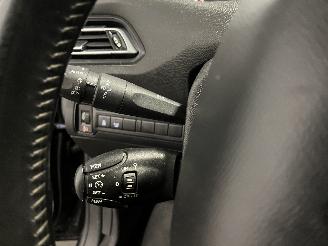 Peugeot 308 308 SW (L4/L9/LC/LJ/LR) Combi 5-drs 1.6 BlueHDi 120 (DV6FC(BHZ)) [88kW=
]  (03-2014/12-2021) picture 24