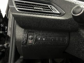 Peugeot 308 308 SW (L4/L9/LC/LJ/LR) Combi 5-drs 1.6 BlueHDi 120 (DV6FC(BHZ)) [88kW=
]  (03-2014/12-2021) picture 25