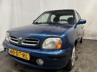 uszkodzony samochody osobowe Nissan Micra Micra (K11) Hatchback 1.3 LX,SLX 16V (CG13DE) [55kW]  (08-1992/09-2000=
) 2000/1