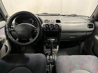 Nissan Micra Micra (K11) Hatchback 1.3 LX,SLX 16V (CG13DE) [55kW]  (08-1992/09-2000=
) picture 16