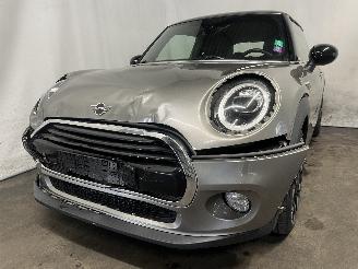 Schadeauto Mini Mini Mini (F56) Hatchback 3-drs 1.5 12V Cooper (B38A15A) [100kW]  (12-2013/=
=2E..) 2019/3