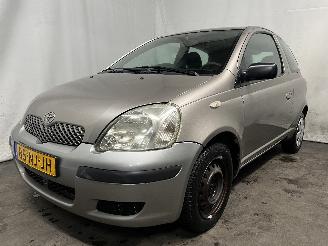 Toyota Yaris Yaris (P1) Hatchback 1.3 16V VVT-i (2SZFE) [64kW]  (04-2002/09-2005) picture 2