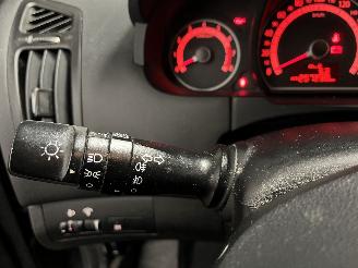 Kia Cee d Cee'd Sporty Wagon (EDF) Combi 1.4 16V (G4FA) [66kW]  (07-2009/12-2012=
) picture 21