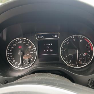 Mercedes A-klasse A (W176) Hatchback 1.6 A-180 16V (M270.910) [90kW]  (09-2012/05-2018) picture 2