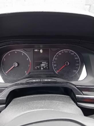 Volkswagen Polo Polo VI (AW1) Hatchback 5-drs 1.0 MPi 12V (DFNB) [48kW]  (06-2017/02-2=
020) picture 2