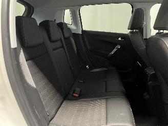 Peugeot 2008 2008 (CU) MPV 1.2 12V e-THP PureTech 110 (EB2DT(HNZ)) [81kW]  (01-2015=
/12-2019) picture 9