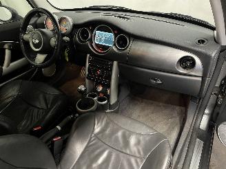 Mini Mini Mini (R50/53) Hatchback 1.6 16V Cooper S (W11-B16A) [125kW]  (07-2004/=
09-2006) picture 12