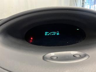 Toyota Yaris Yaris (P1) Hatchback 1.3 16V VVT-i (2SZFE) [64kW]  (04-2002/09-2005) picture 18
