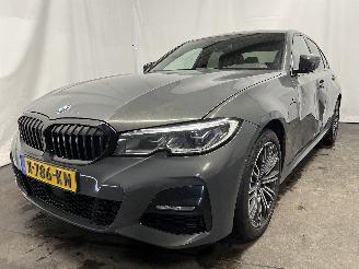 Unfallwagen BMW 3-serie 3 serie (G20) Sedan 330e 2.0 TwinPower Turbo 16V (B48-B20A) [215kW]  (=
07-2019/...) 2019/12