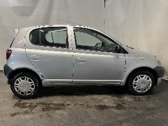Toyota Yaris Yaris (P1) Hatchback 1.0 16V VVT-i (1SZFE) [50kW]  (04-1999/09-2005) picture 7