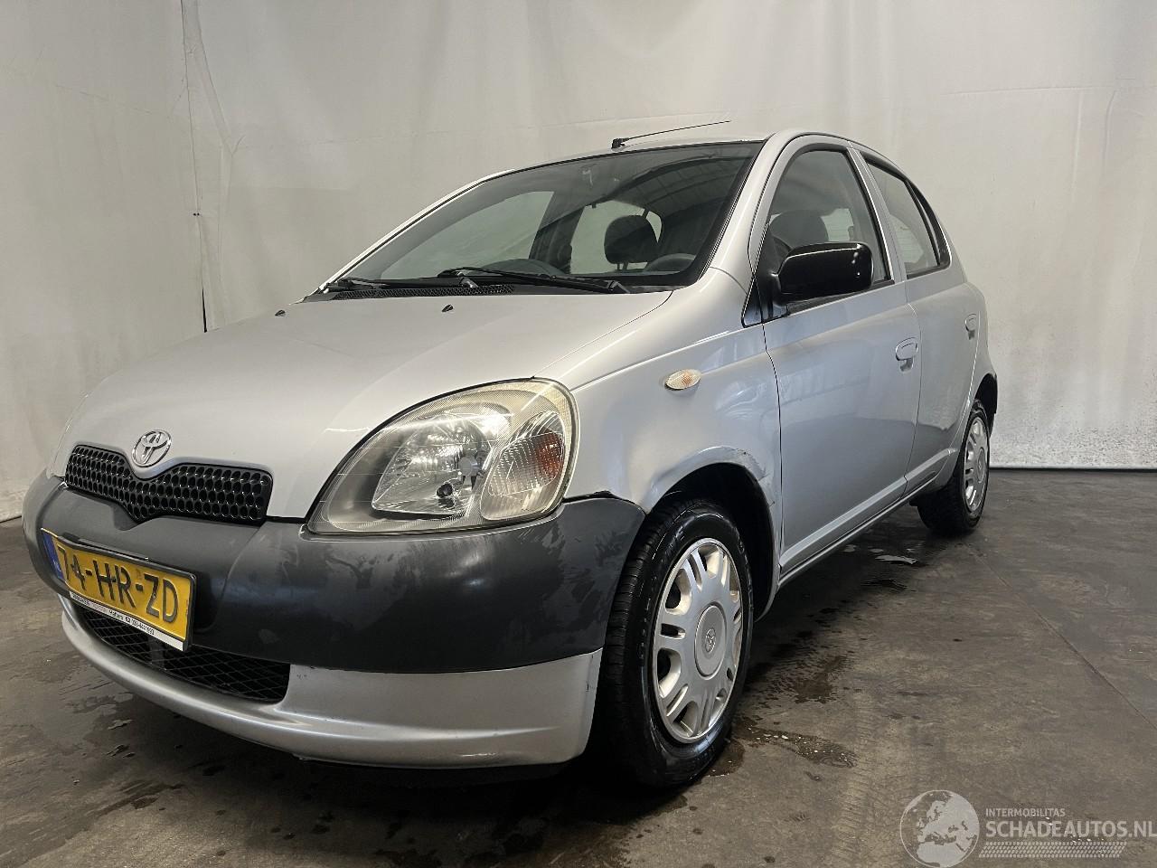 Toyota Yaris Yaris (P1) Hatchback 1.0 16V VVT-i (1SZFE) [50kW]  (04-1999/09-2005)