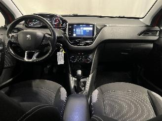 Peugeot 208 208 I (CA/CC/CK/CL) Hatchback 1.2 Vti 12V PureTech 82 (EB2F(HMZ)) [60k=
W]  (03-2012/12-2019) picture 11