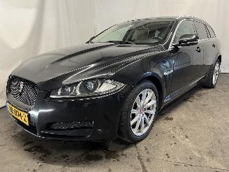 Jaguar XF XF Sportbrake Combi 2.2 D 16V (224DT(DW12C)) [120kW]  (09-2012/04-2014=
) picture 2
