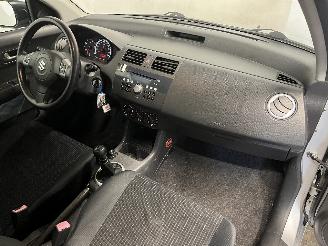 Suzuki Swift Swift (ZA/ZC/ZD1/2/3/9) Hatchback 1.3 VVT 16V (M13A VVT) [68kW]  (02-2=
005/06-2012) picture 14