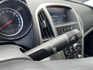 Opel Astra Astra J Sports Tourer (PD8/PE8/PF8) Combi 1.4 16V ecoFLEX (A14XER(Euro=
 5)) [74kW]  (10-2010/10-2015) picture 21