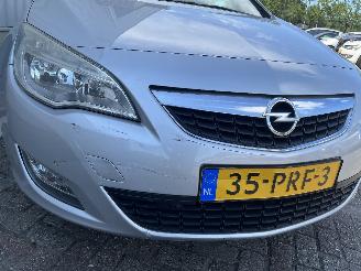 Opel Astra Astra J Sports Tourer (PD8/PE8/PF8) Combi 1.4 16V ecoFLEX (A14XER(Euro=
 5)) [74kW]  (10-2010/10-2015) picture 11