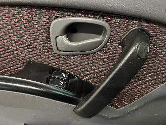 Hyundai Atos Atos Hatchback 1.1 12V (G4HG) [46kW]  (01-1997/12-2008) picture 19