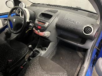 Peugeot 107 107 Hatchback 1.0 12V (384F(1KR)) [50kW]  (06-2005/05-2014) picture 14