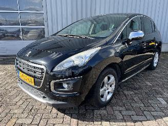 damaged passenger cars Peugeot 3008 3008 I (0U/HU) MPV 2.0 HYbrid4 16V (DW10CTED4(RHC)) [147kW]  (02-2011/=
08-2016) 2014/2