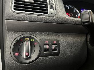 Volkswagen Touran Touran (1T3) MPV 2.0 TDI 16V 140 (CFHC) [103kW]  (05-2010/05-2015) picture 32