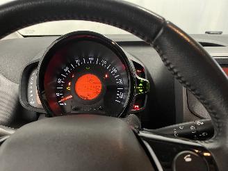 Peugeot 108 108 Hatchback 1.0 12V VVT-i (1KRFE(CFB)) [53kW]  (05-2018/...) picture 21