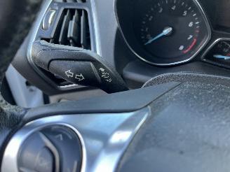 Ford Kuga Kuga II (DM2) SUV 1.6 EcoBoost 16V (JQMA(Euro 5)) [110kW]  (03-2013/10=
-2014) picture 19