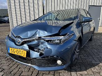 Vaurioauto  passenger cars Toyota Auris Auris (E18) Hatchback 5-drs 1.8 16V Hybrid (2ZRFXE) [100kW]  (10-2012/=
03-2019) 2016/2
