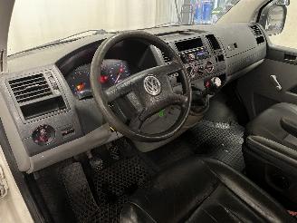 Volkswagen Transporter Transporter T5 Van 2.5 TDi (AXD) [96kW]  (04-2003/11-2009) picture 15